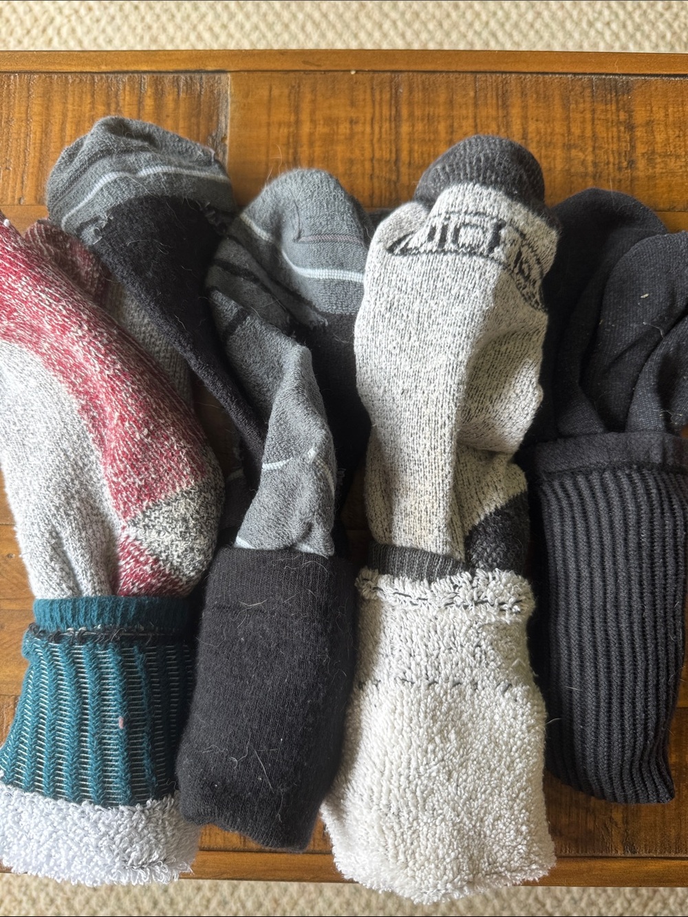 Menโs Socks